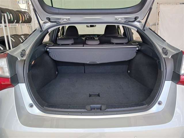 トヨタ プリウス