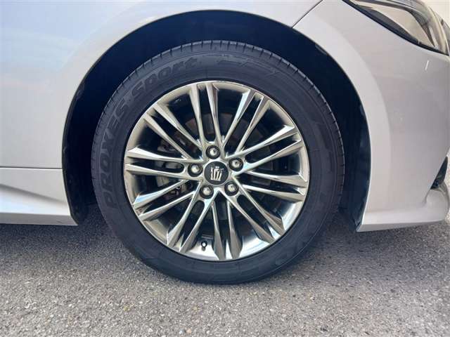 トヨタ クラウン