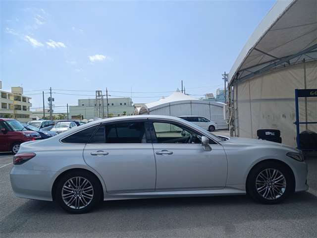 トヨタ クラウン