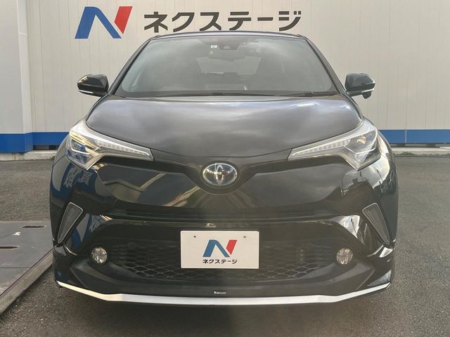 トヨタ C-HR