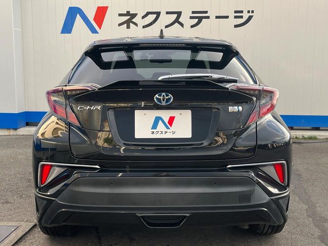 トヨタ C-HR