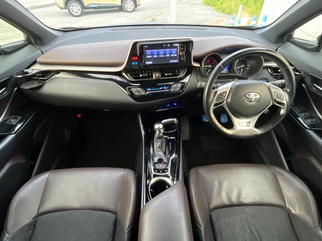 トヨタ C-HR