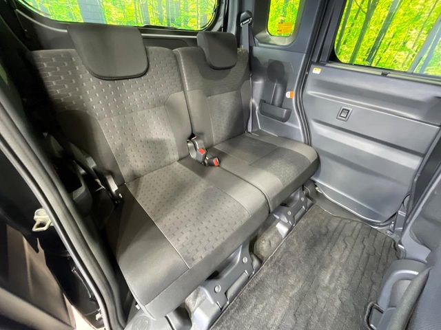 トヨタ ピクシスメガ