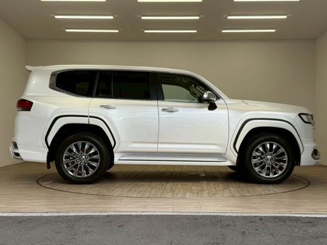 トヨタ ランドクルーザー300 3.5 ZX 4WD・2024(R6)年式