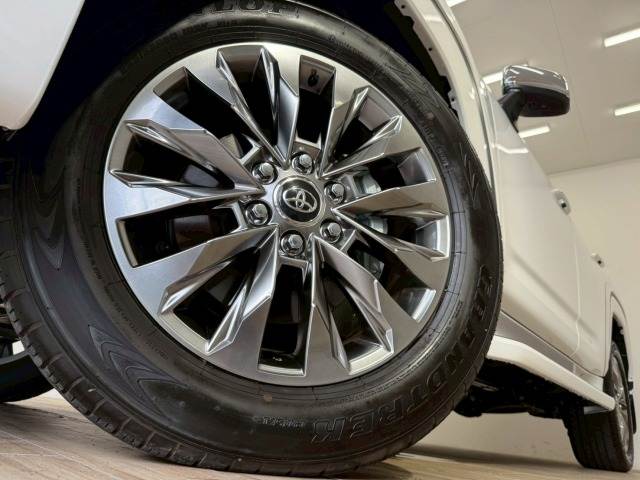 トヨタ ランドクルーザー300 3.5 ZX 4WD・2024(R6)年式