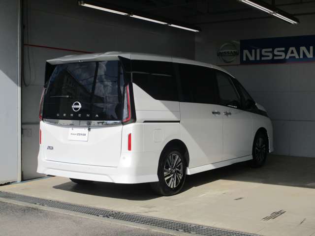 日産 セレナ