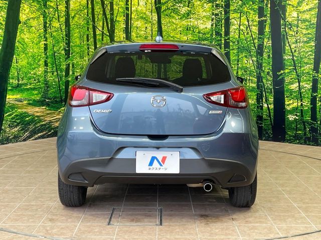 マツダ デミオ