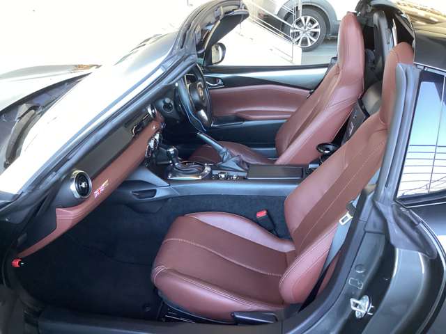 マツダ ロードスターRF