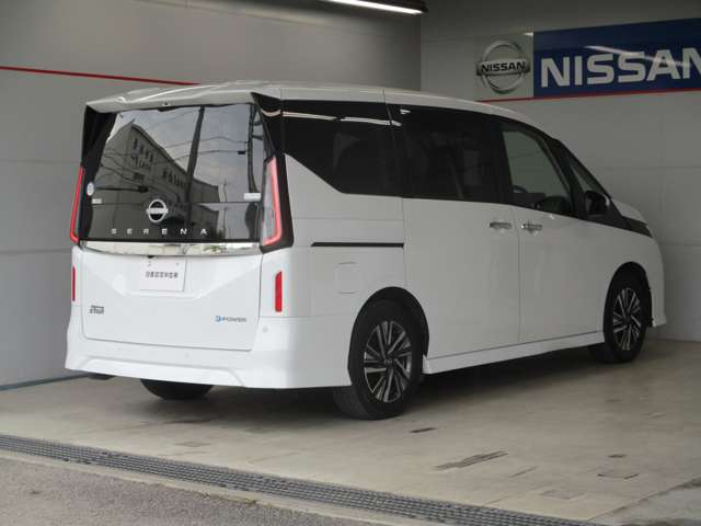 日産 セレナ