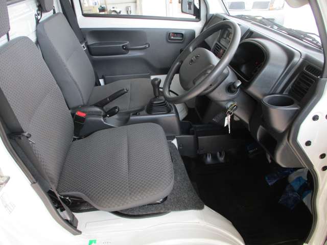 日産 NT100クリッパー