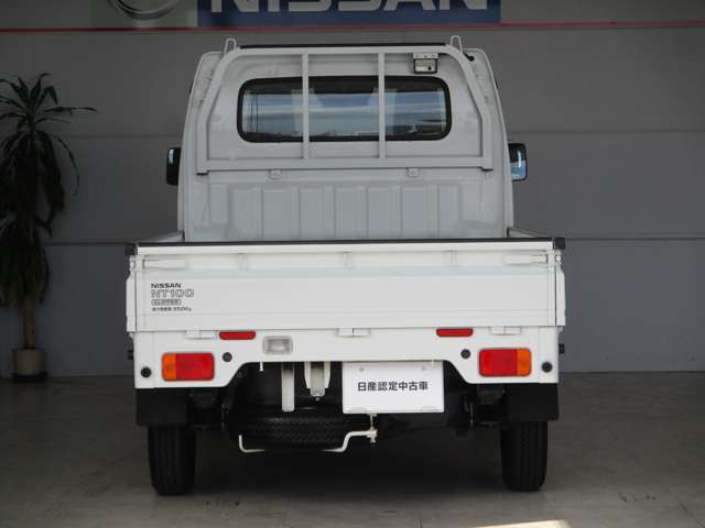 日産 NT100クリッパー