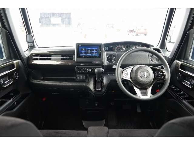ホンダ N-BOX