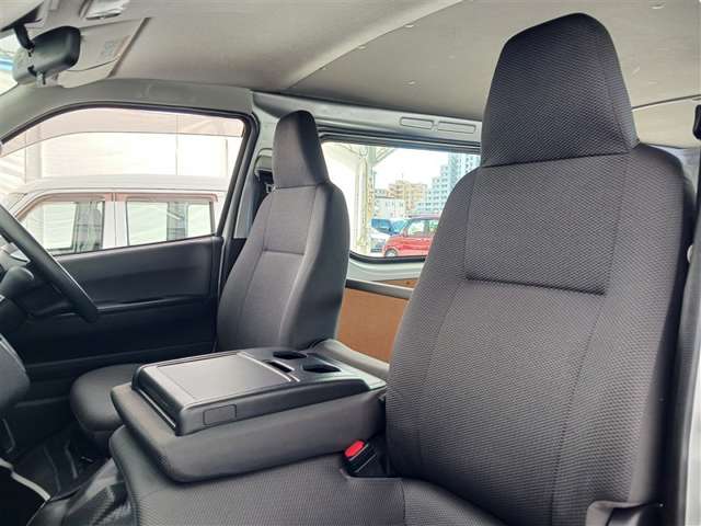 トヨタ ハイエースバン