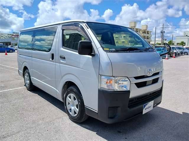 トヨタ ハイエースバン