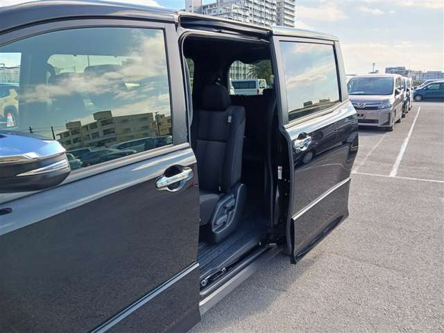 トヨタ ヴォクシー