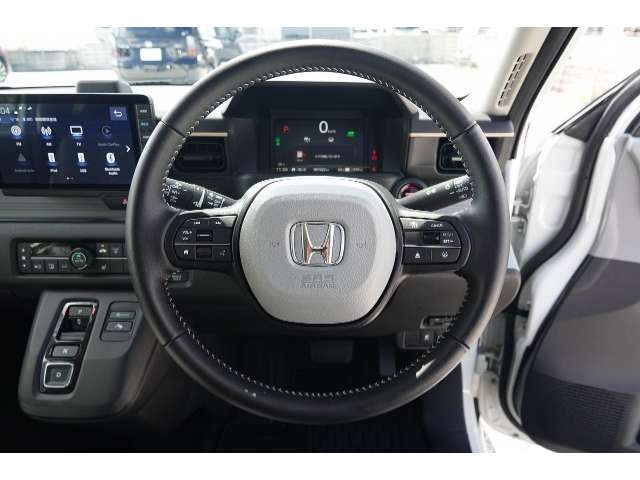 ホンダ N-ONE e: