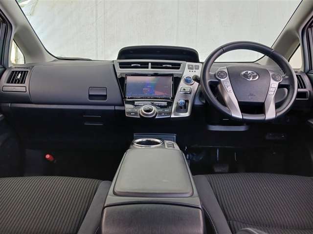 トヨタ プリウスα