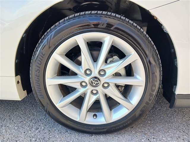 トヨタ プリウスα