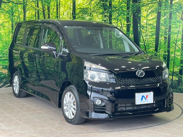 トヨタ ヴォクシー