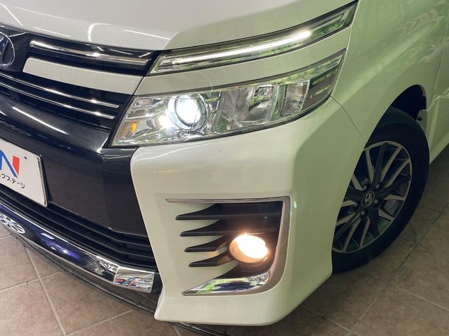 トヨタ ヴォクシー