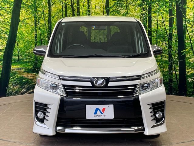 トヨタ ヴォクシー