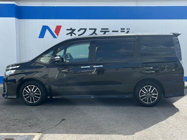トヨタ ヴォクシー