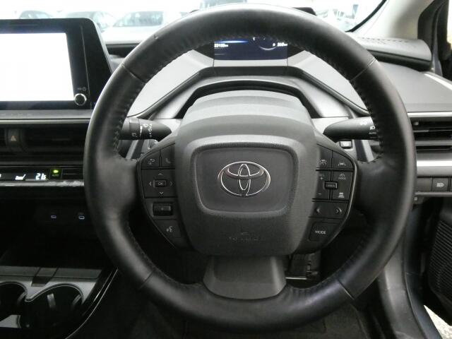 トヨタ プリウス