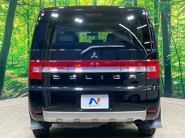 三菱 デリカD：5