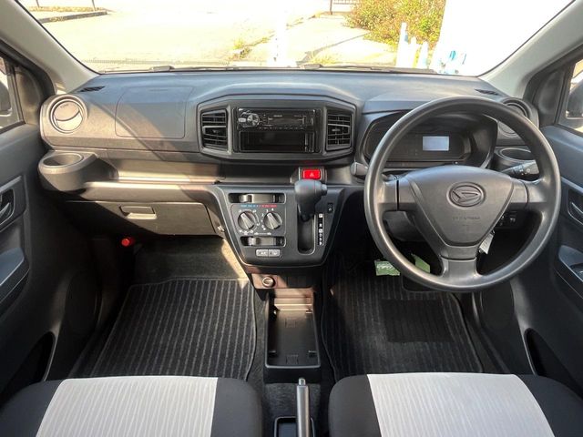 ダイハツ ミライース