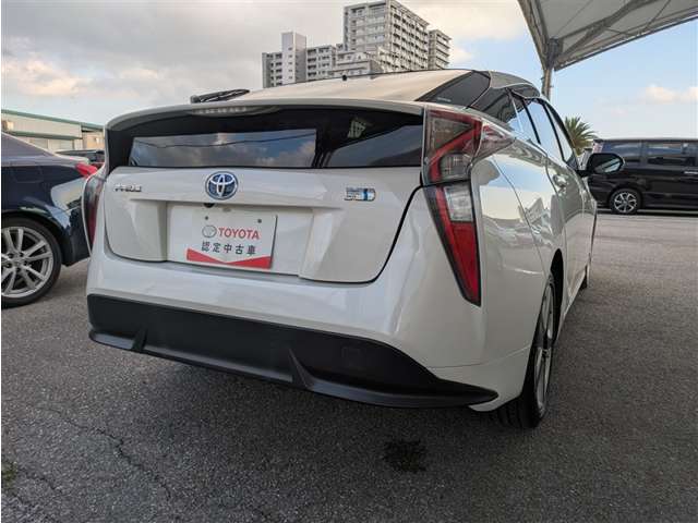 トヨタ プリウス