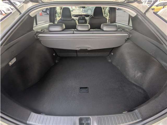 トヨタ プリウス