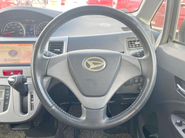 ダイハツ ムーヴ