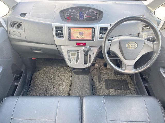 ダイハツ ムーヴ