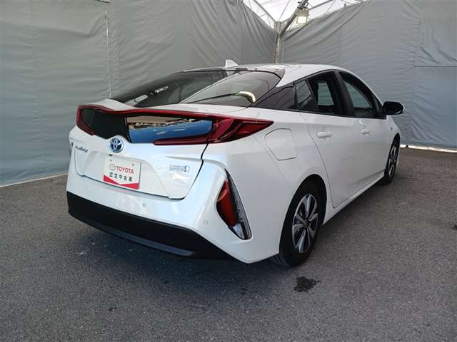 トヨタ プリウスPHV