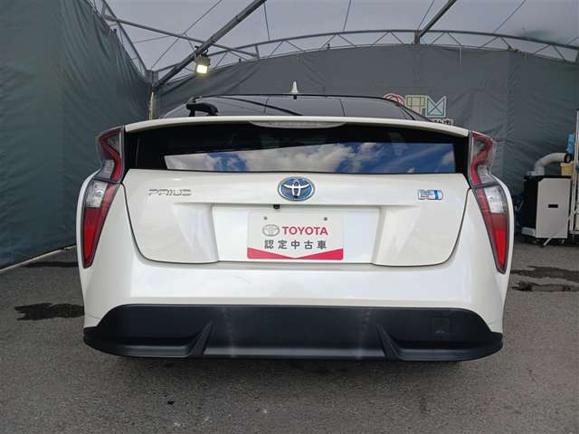 トヨタ プリウス