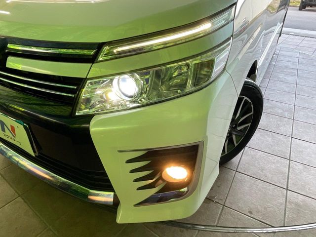 トヨタ ヴォクシー