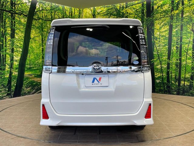 トヨタ ヴォクシー