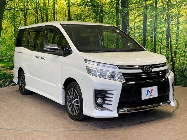 トヨタ ヴォクシー