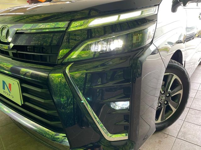 トヨタ ヴォクシー