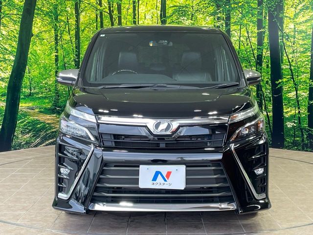 トヨタ ヴォクシー