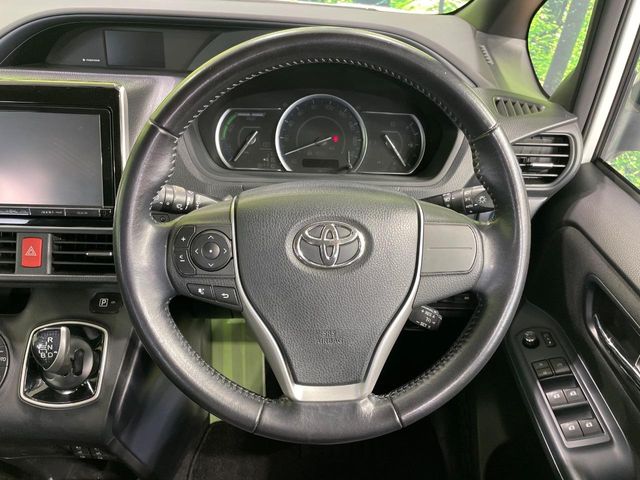 トヨタ ヴォクシー