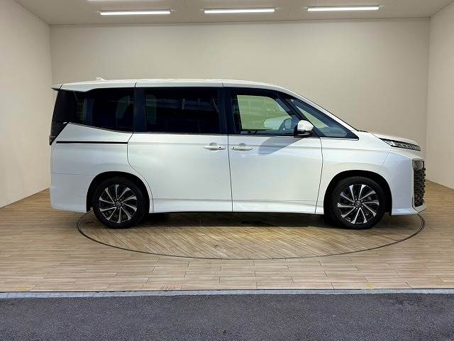 トヨタ ヴォクシー