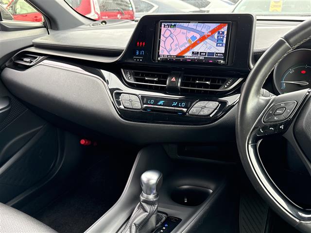 トヨタ C-HR