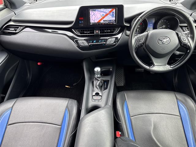 トヨタ C-HR