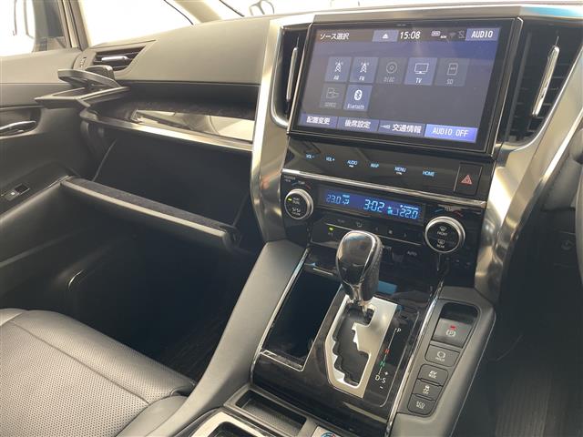 トヨタ アルファードハイブリッド