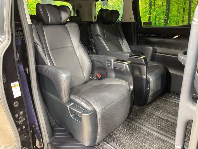 トヨタ ヴェルファイア