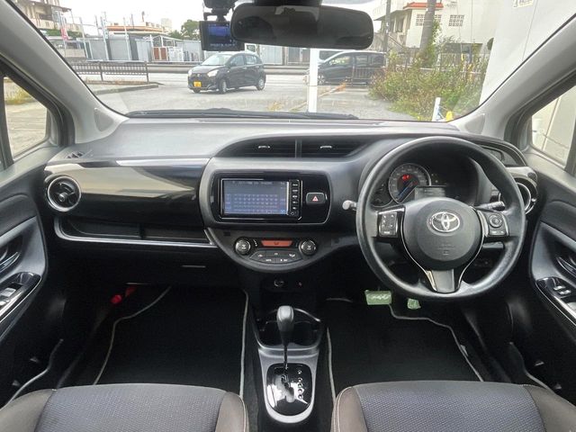 トヨタ ヴィッツ