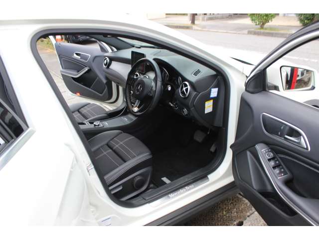 メルセデス・ベンツ GLAクラス