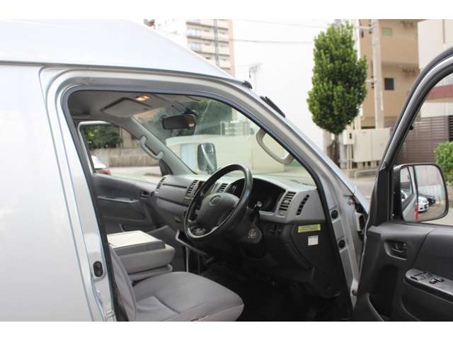 トヨタ ハイエースバン