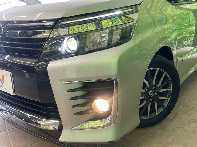 トヨタ ヴォクシー